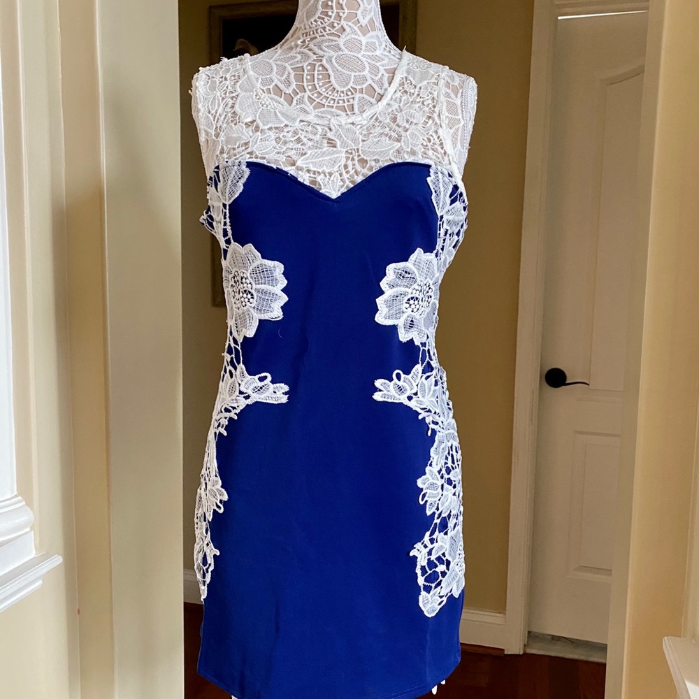 SOLD OUT!! Brand New VENUS Blue Lace Dress Size XL
